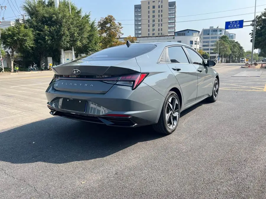 إلنترا 2021 1.5 لتر CVT إصدار لوكس