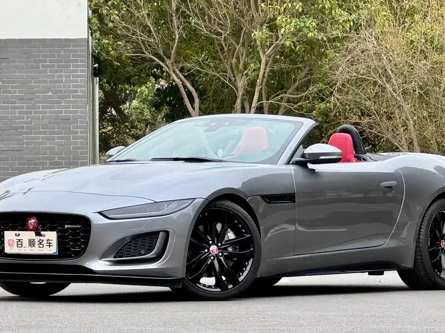 جاجوار F-TYPE 2023 P300 مكشوفة R-DYNAMIC BLACK