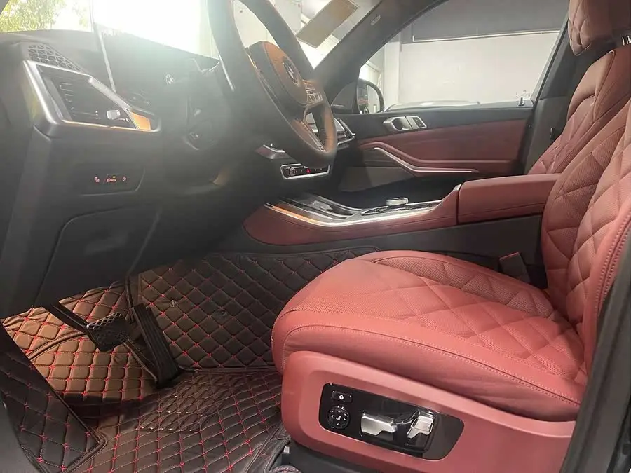 BMW X5 2023 xDrive 40Li M Sport Night Package