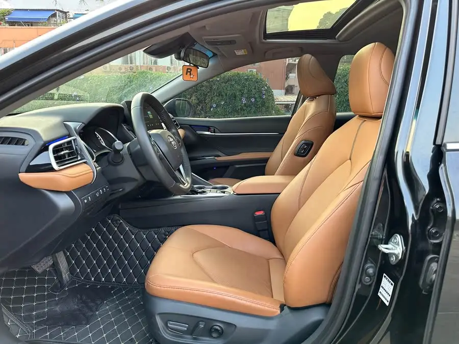 Camry 2021 2.0G Luxury Edition