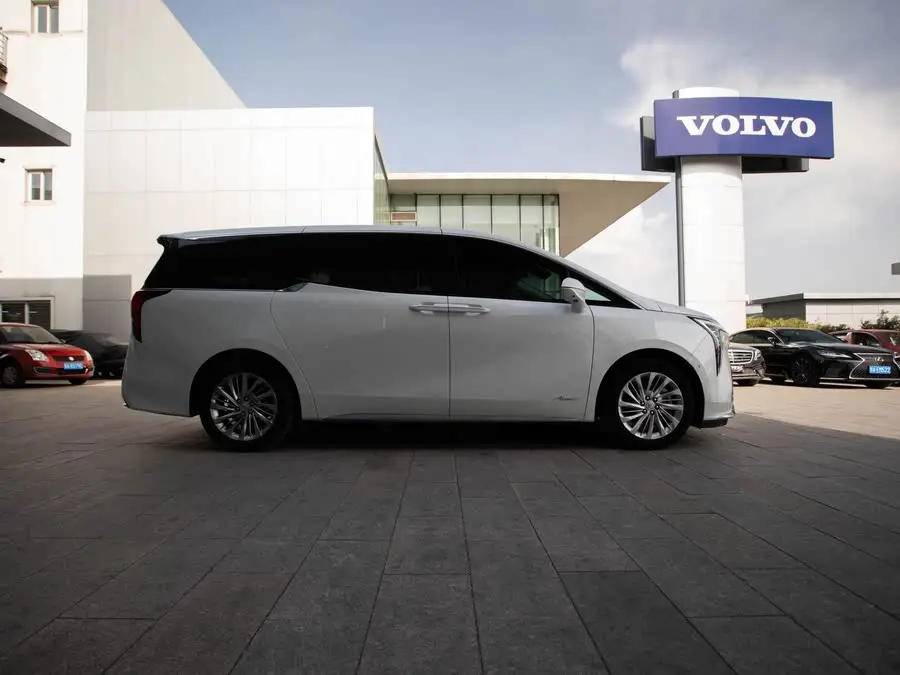 قرن 2023 2.0T النسخة ذات الستة مقاعد