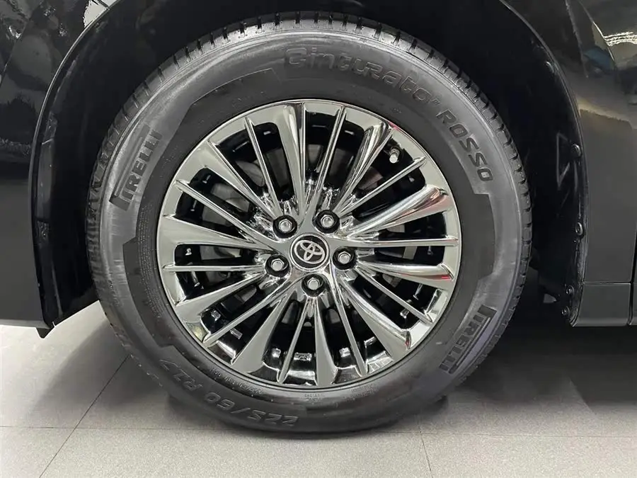 ألفارد 2020 هايبرد 2.5 لتر فئة فاخرة