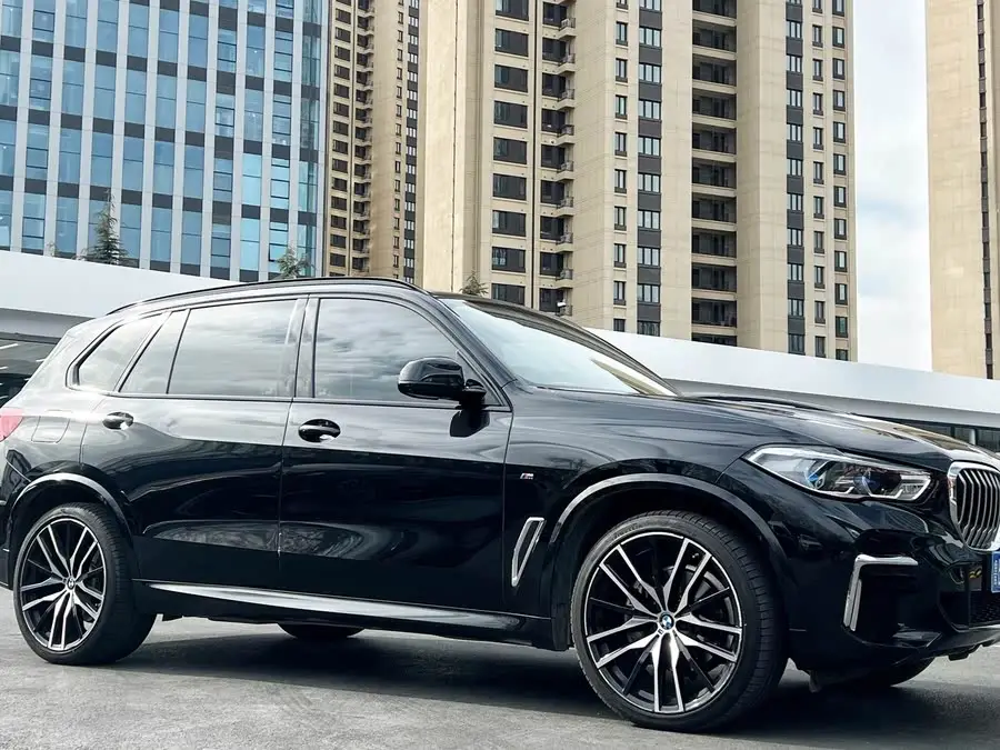 BMW X5 2022 Model Updated xDrive 40Li M Sport Package