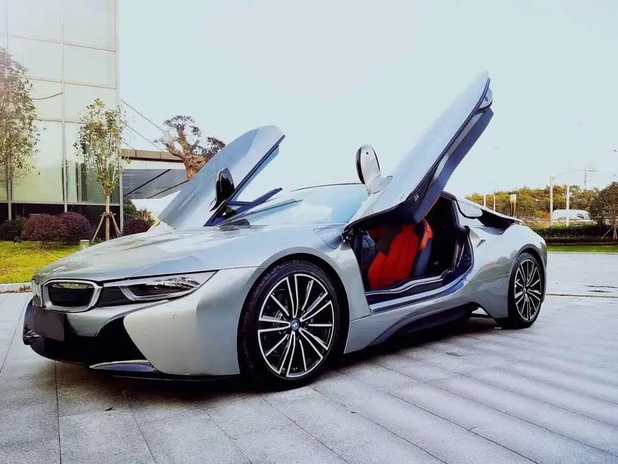 BMW i8 2019 Convertible Sports Car