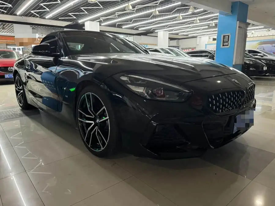 بي إم دبليو Z4 2022 sDrive 25i حزمة M الرياضية