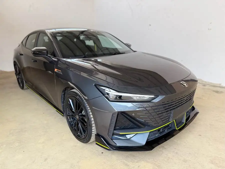 Changan UNI-V 2022 1.5T Sport Edition