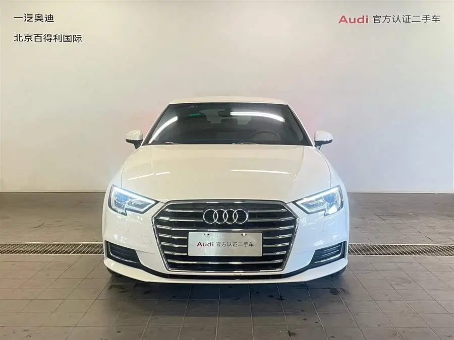 أودي A3 2020 سبورت باك 35 TFSI الطراز المتقدم الوطني VI