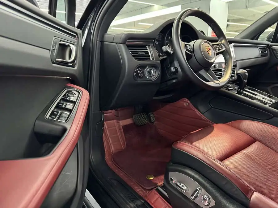 2022 ماكان 2.0T