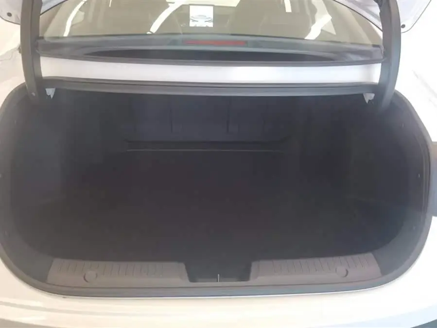 يدون 2024 طراز 1.5T GDI أوتوماتيكي طراز رائد