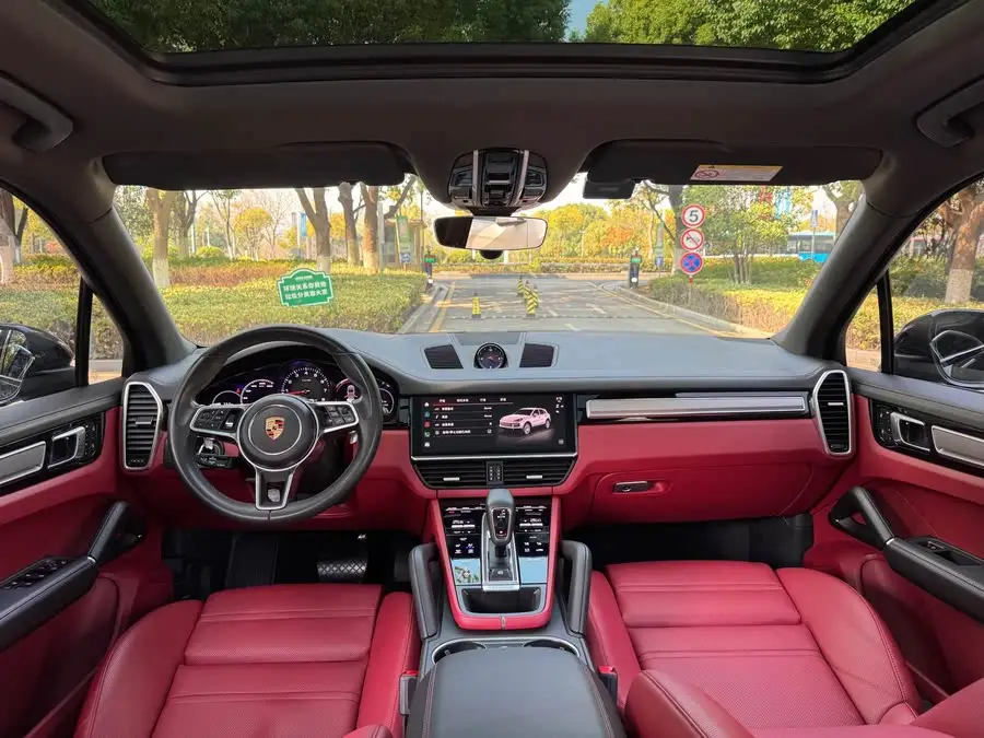 2023 Cayenne 3.0T Platinum Edition