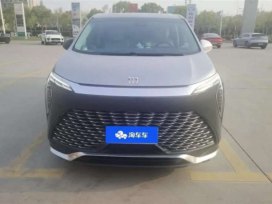 نسخة 2023 سنتشري 2.0T بستة مقاعد