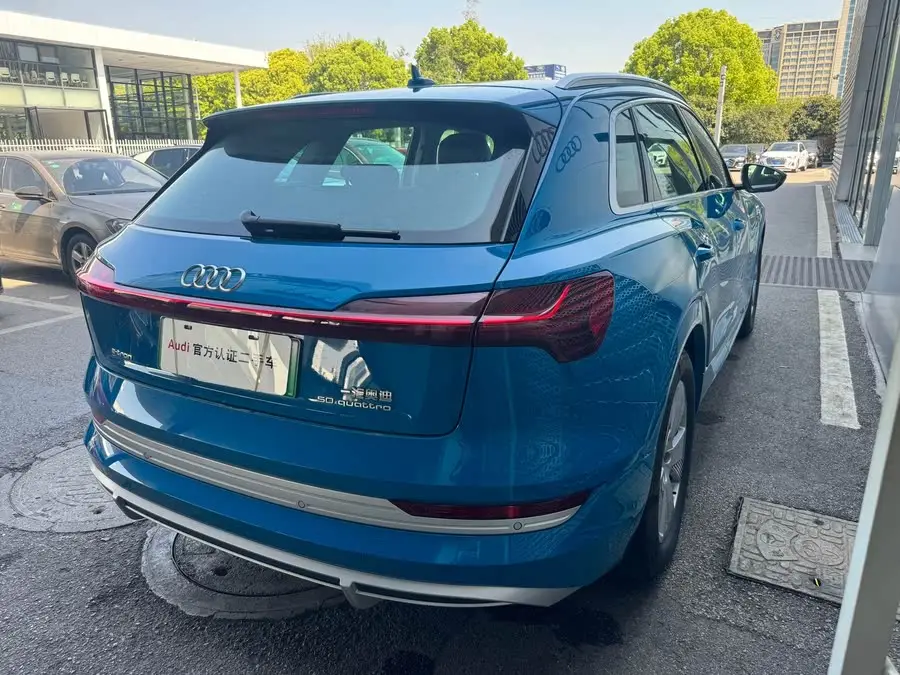 Audi e-tron 2021 Model 50 quattro Luxury