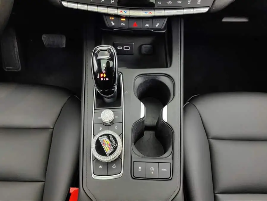 Cadillac XT4 2022 28T Luxury FWD