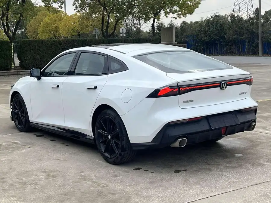 Changan UNI-V 2022 1.5T Premium