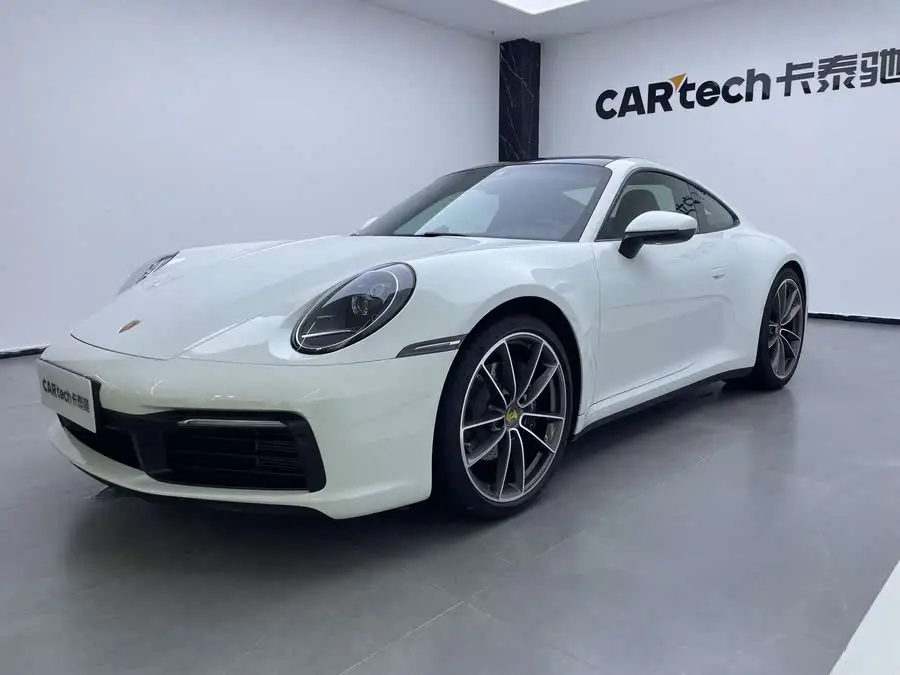 بورش 911 2023 كاريرا 3.0T