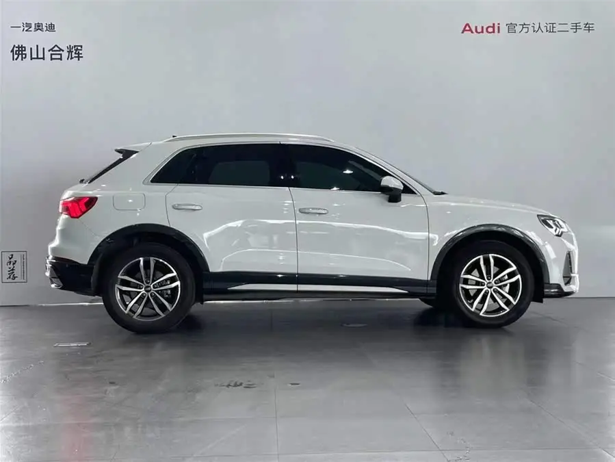 Audi Q3 2024 35 TFSI Progressiv
