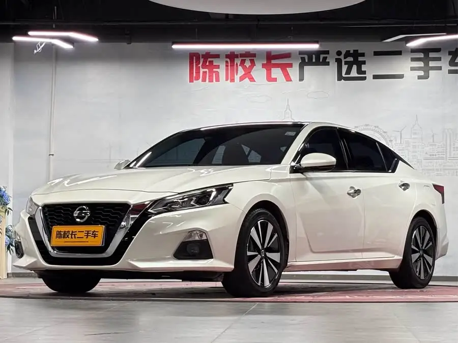 تينلاي 2021 2.0L XL إصدار الراحة