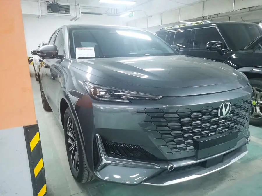 Changan UNI-K 2023 2.0T Two-Wheel Drive Enjoyment Edition