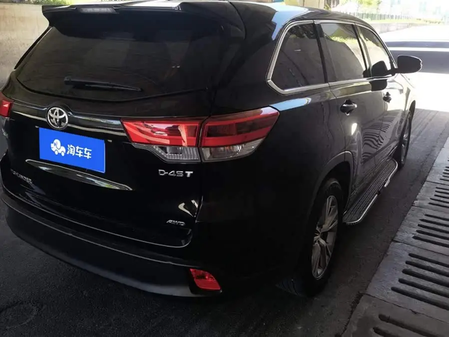 هاي لاندر 2018 2.0T النسخة الفاخرة ذات الدفع الرباعي 7 مقاعد المواصفات الوطنية السادسة