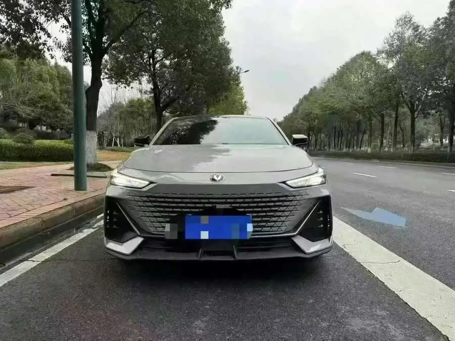 Changan UNI-V 2022 1.5T Premium