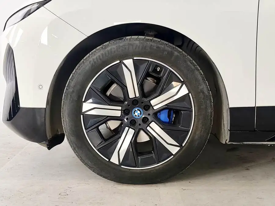 BMW iX 2022 xDrive40