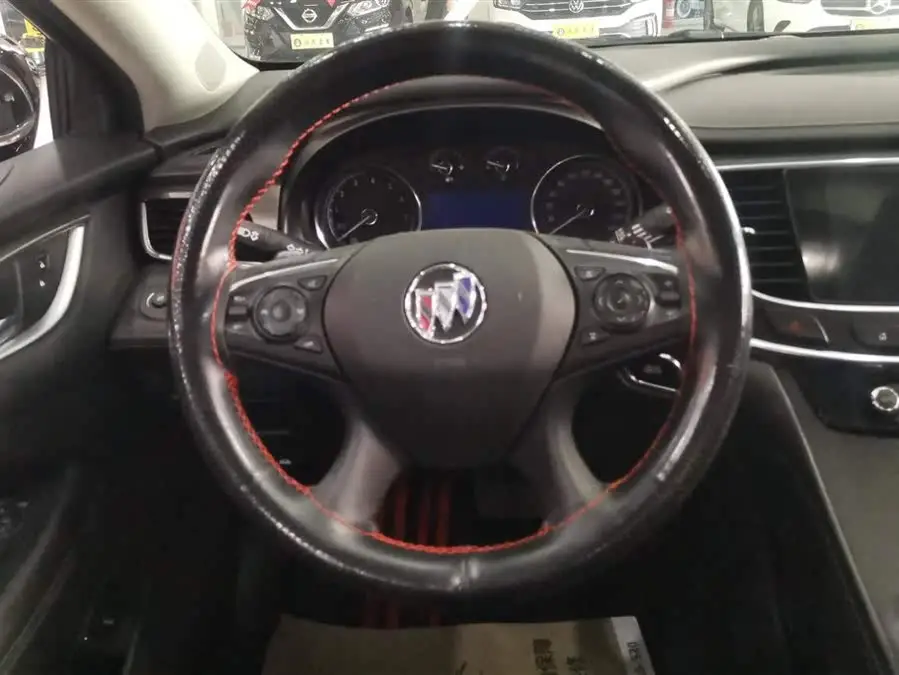 بويك لاكروس 2022 652T فاخرة