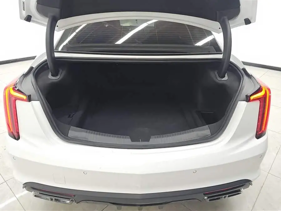 Cadillac CT5 2022 28T Luxury (Standard Version)