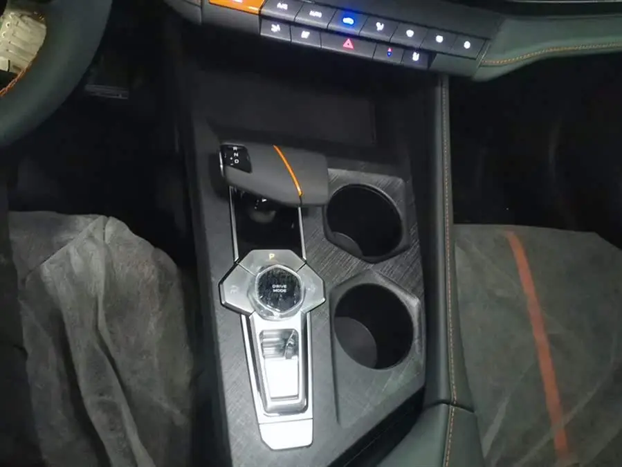 Changan UNI-V 2024 1.5T Premium Edition