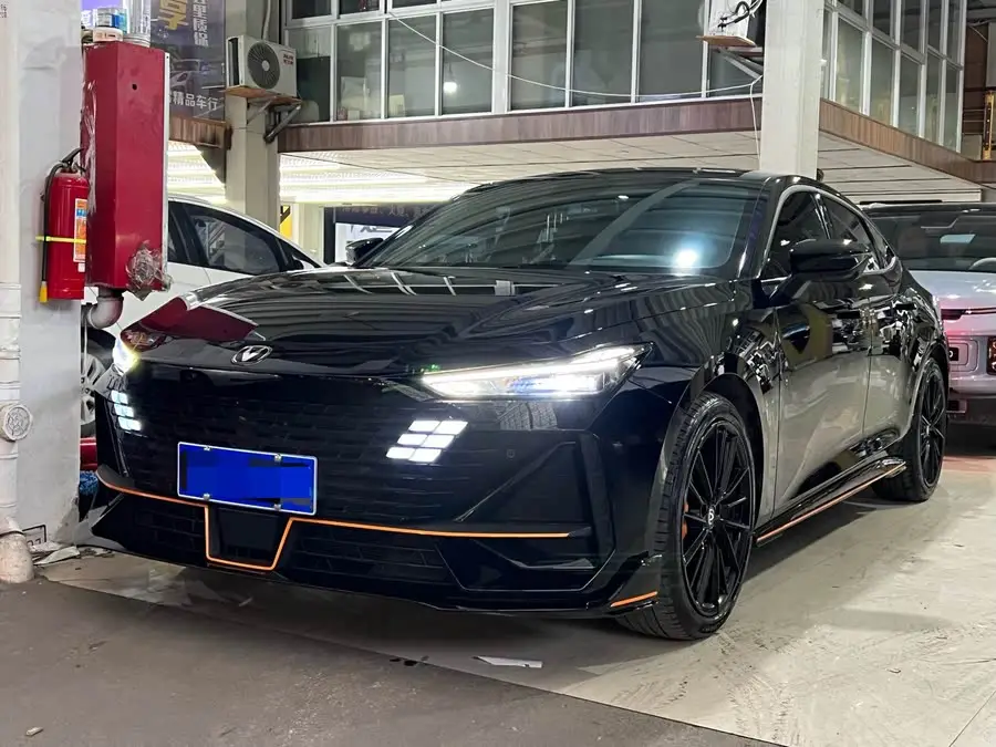 Changan UNI-V 2022 1.5T Sport Version