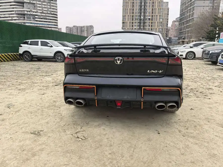 Changan UNI-V 2023 1.5T Sport Version