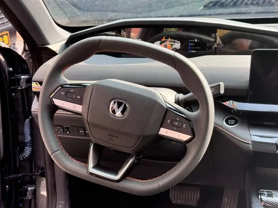 Changan UNI-V 2023 1.5T Premium