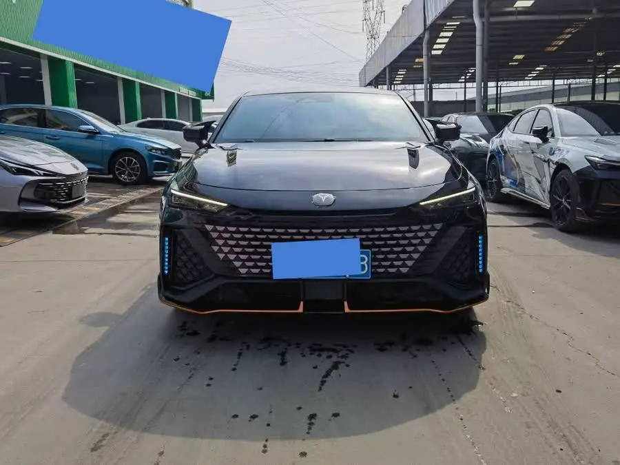 Changan UNI-V 2022 2.0T Ling Su Edition