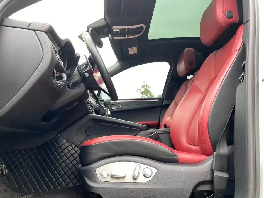 2021 Macan Macan 2.0T