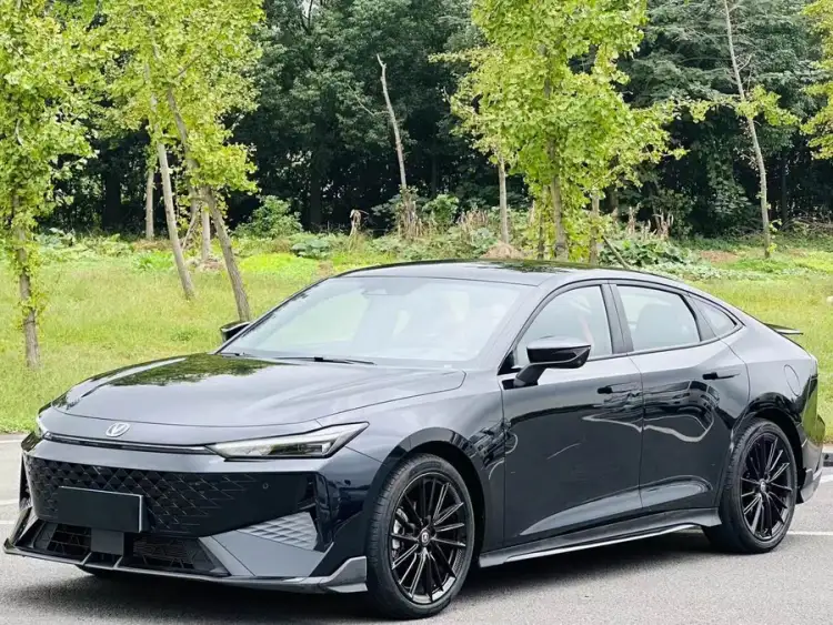 Changan UNI-V 2024 1.5T Premium Sport Model