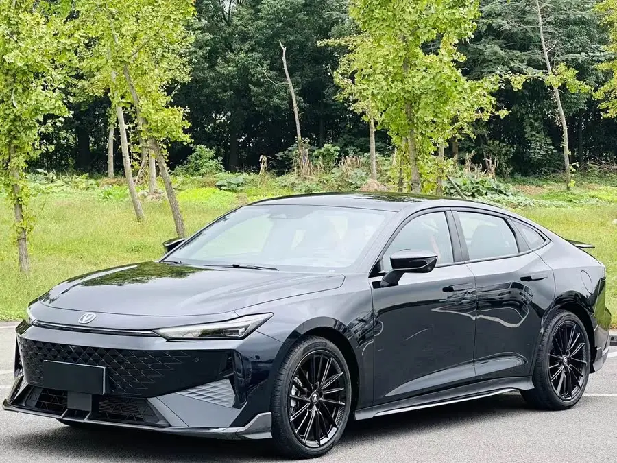 Changan UNI-V 2024 1.5T Premium Sport Model