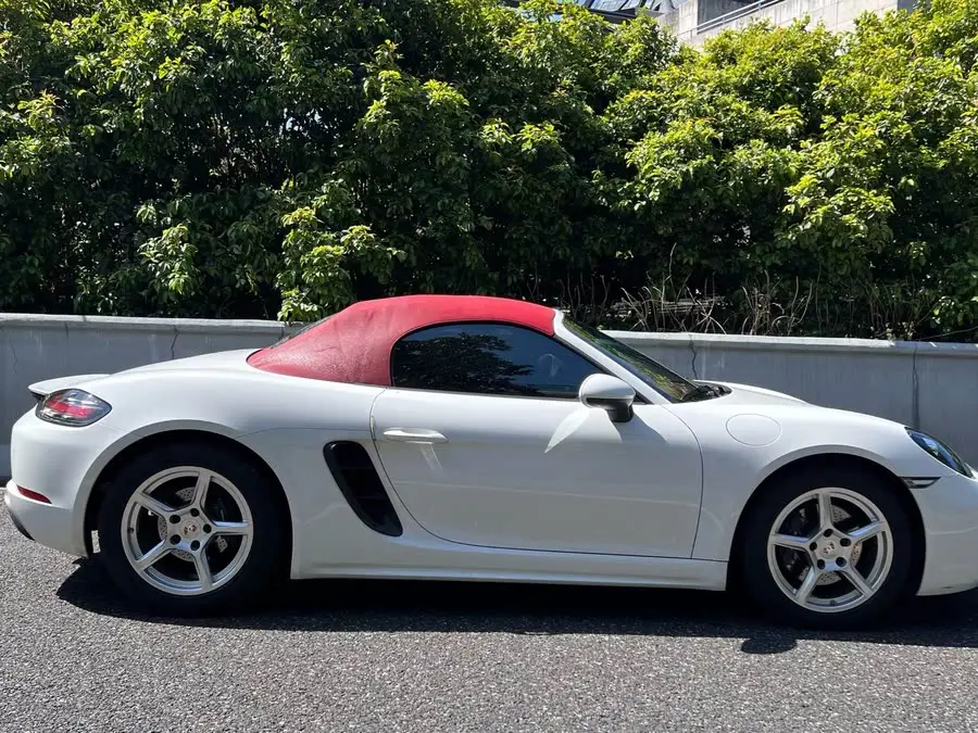 Porsche 718 2022 Boxster 2.0T