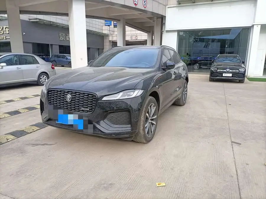 Jaguar F-PACE 2024 P250 R-Dynamic SE