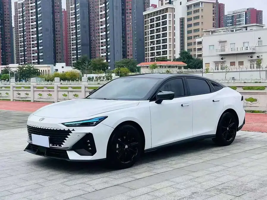 Changan UNI-V 2023 1.5T Premium