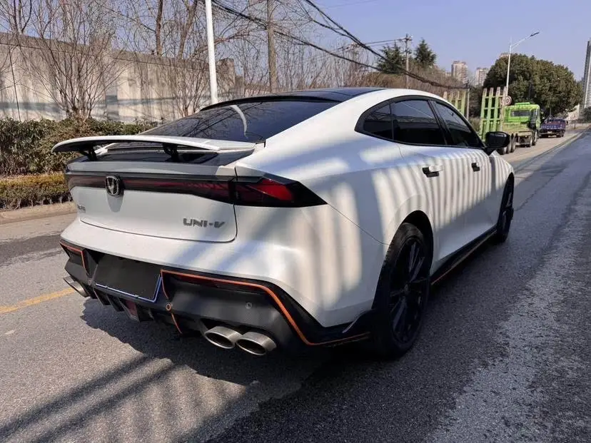 Changan UNI-V 2022 1.5T Excellence