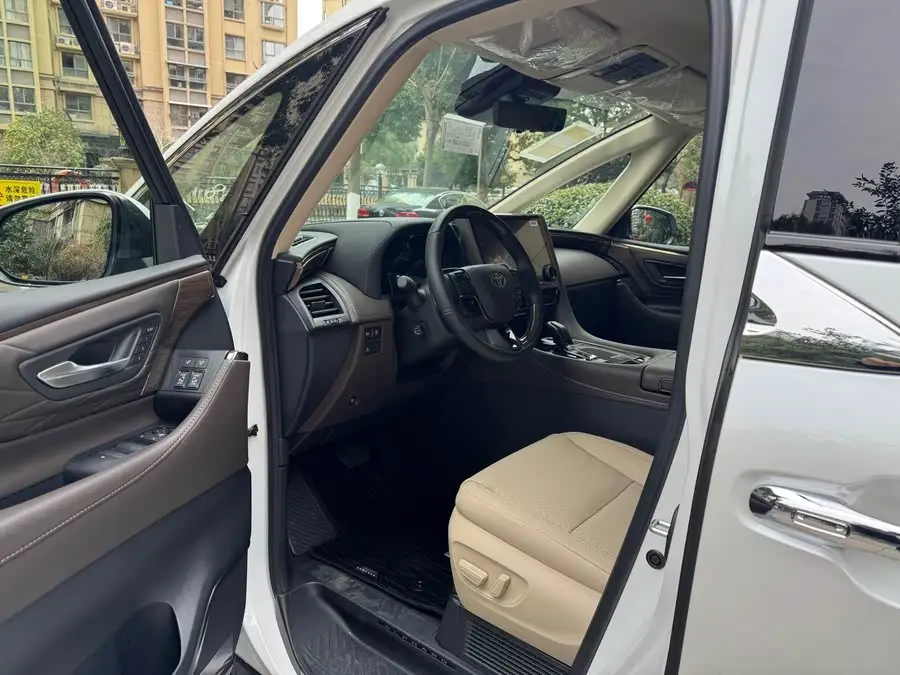 ألفارد 2024 هايبرد 2.5 لتر إصدار متميز