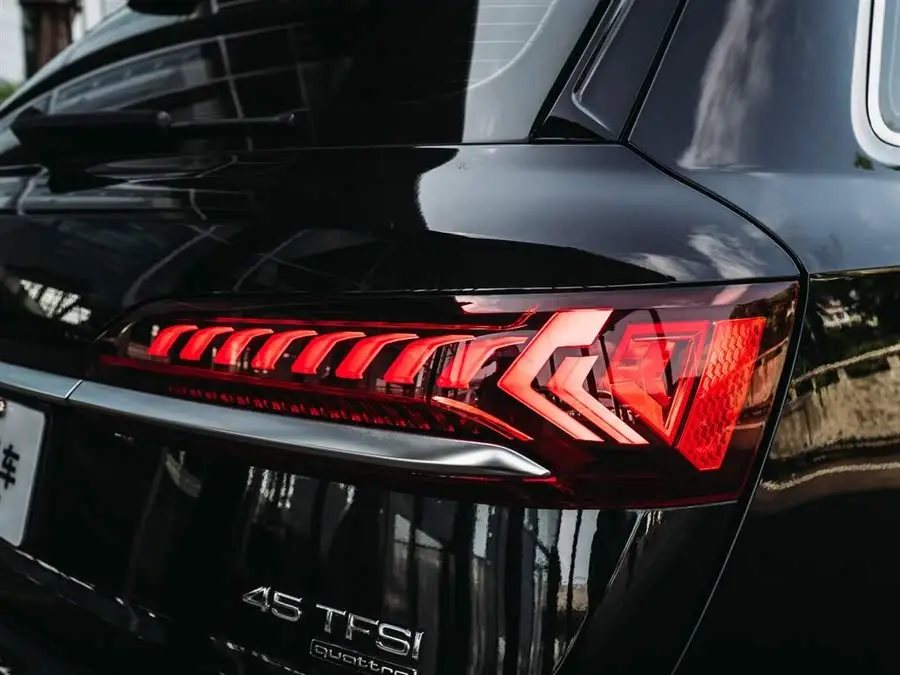 Audi Q7 2021 45 TFSI quattro S line Sport