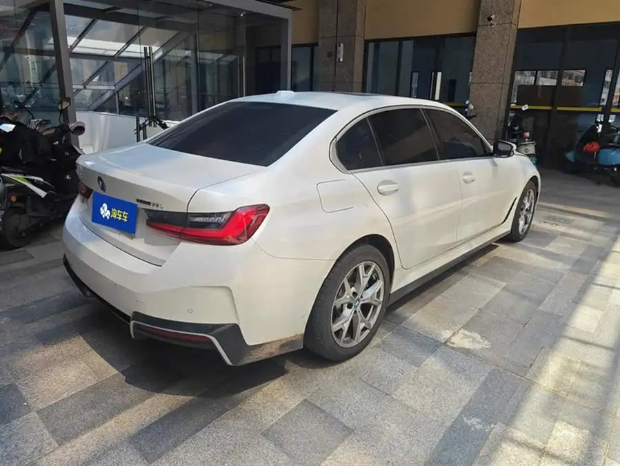 بي إم دبليو i3 2022 eDrive 35 L