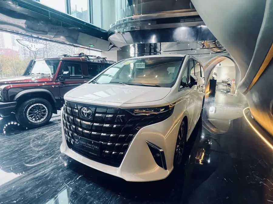 ألفارد 2024 بنظام الدفع المزدوج 2.5 لتر إصدار بريميوم