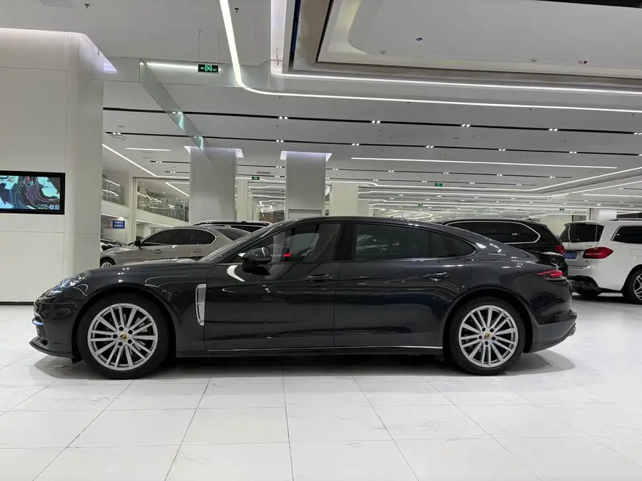 2021 Panamera Executive Long Version 2.9T