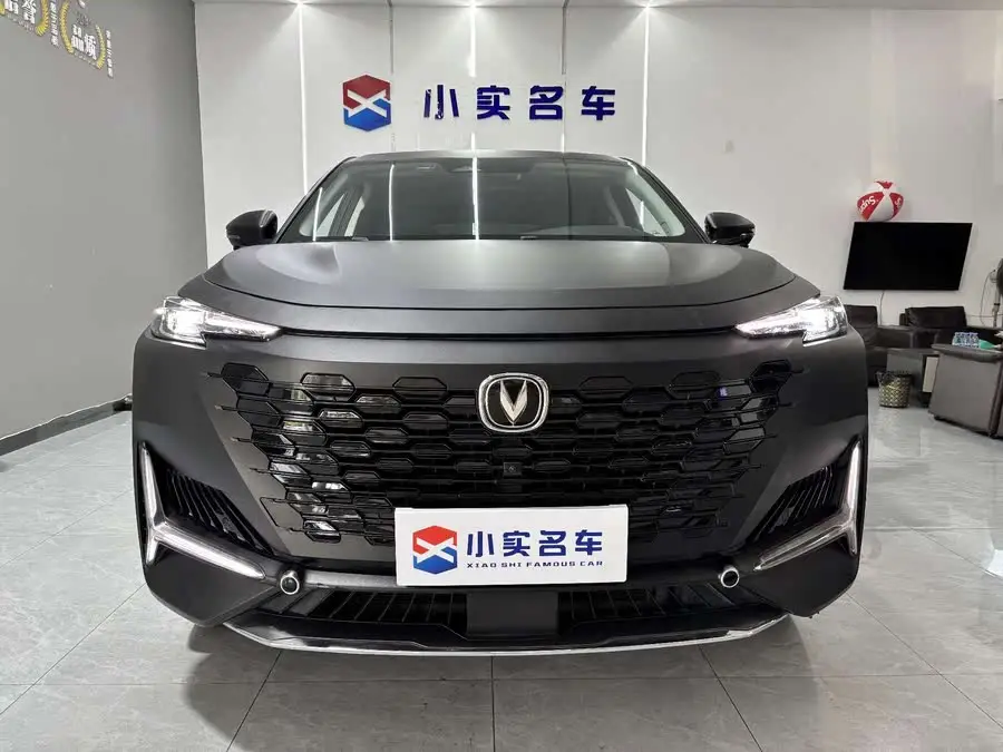 شانجان UNI-K 2021 الطراز 2.0T المتميز