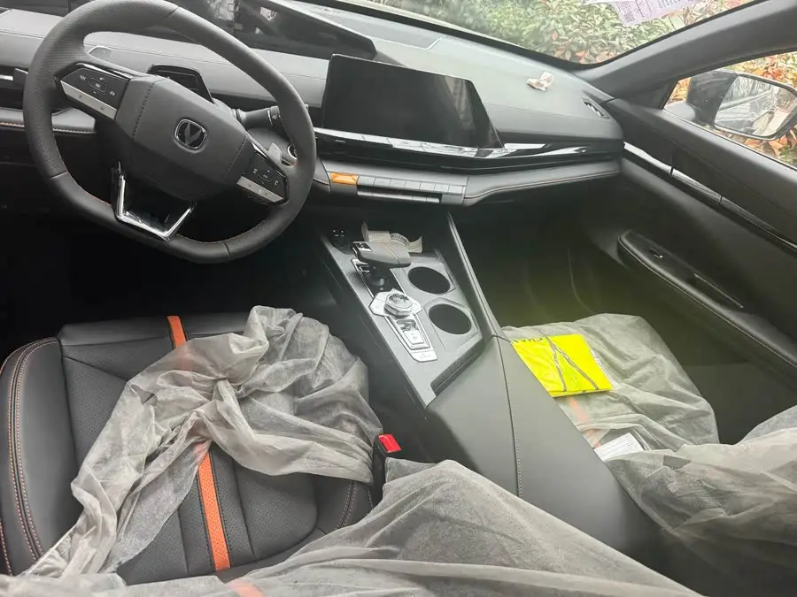 Changan UNI-V 2024 1.5T Premium