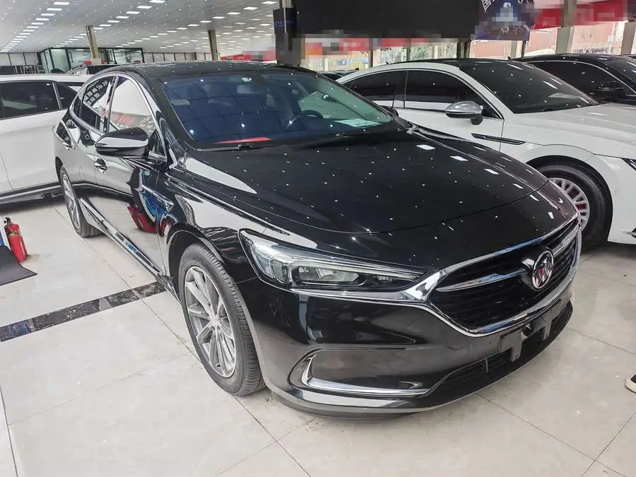 بيوك  GL8 2021 652T الفاخرة