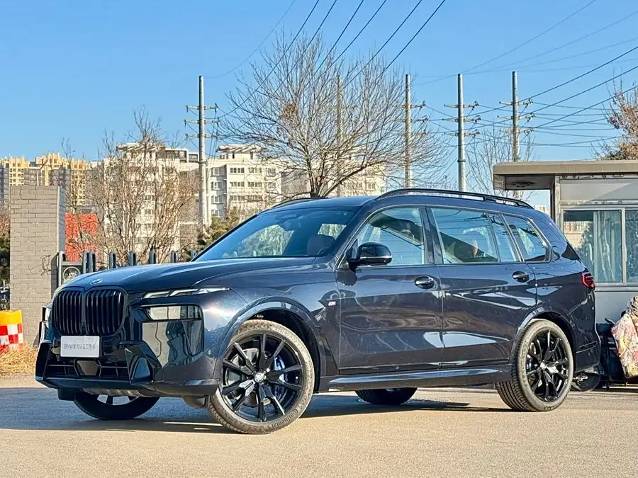 بي إم دبليو X7 2023 xDrive40i حزمة M الرياضية التنفيذية