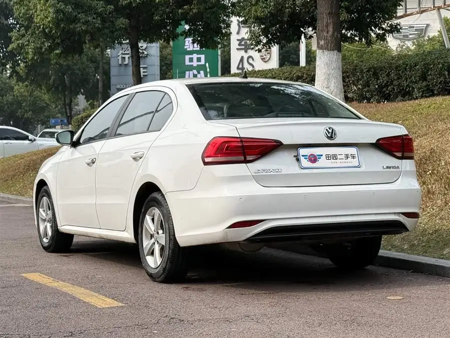 2019 فولوكس فاجن لافيدا تشي هوانغ 1.5 لتر أوتوماتيكي نسخة الموضة الوطنية السادسة