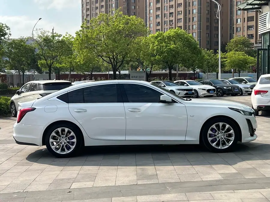 كاديلاك CT5 2020 28T الفاخرة